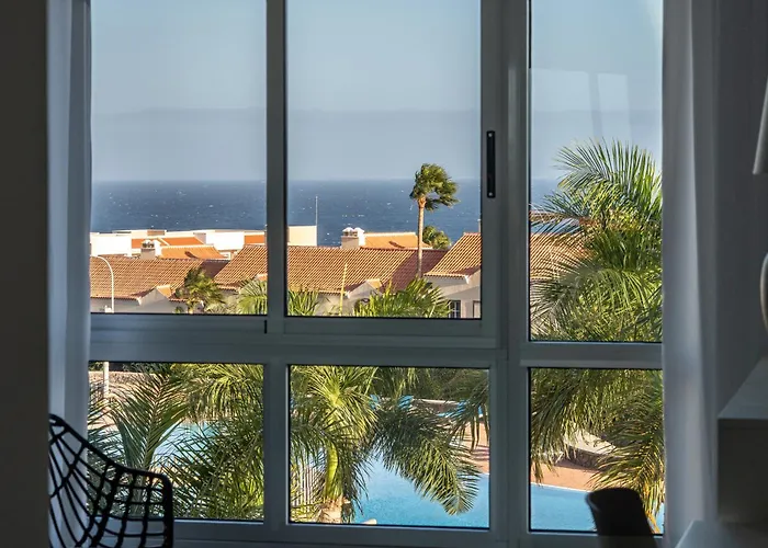 La Vista Del Mar Luxury Apartment- Terrace & Pool, Golf Del Sur Daire San Miguel de Abona
