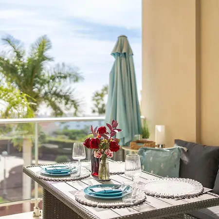 Apartamento La Vista Del Mar Luxury Apartment- 2 Air Conditioners- Terrace & Pool- Golf Del Sur San Miguel de Abona